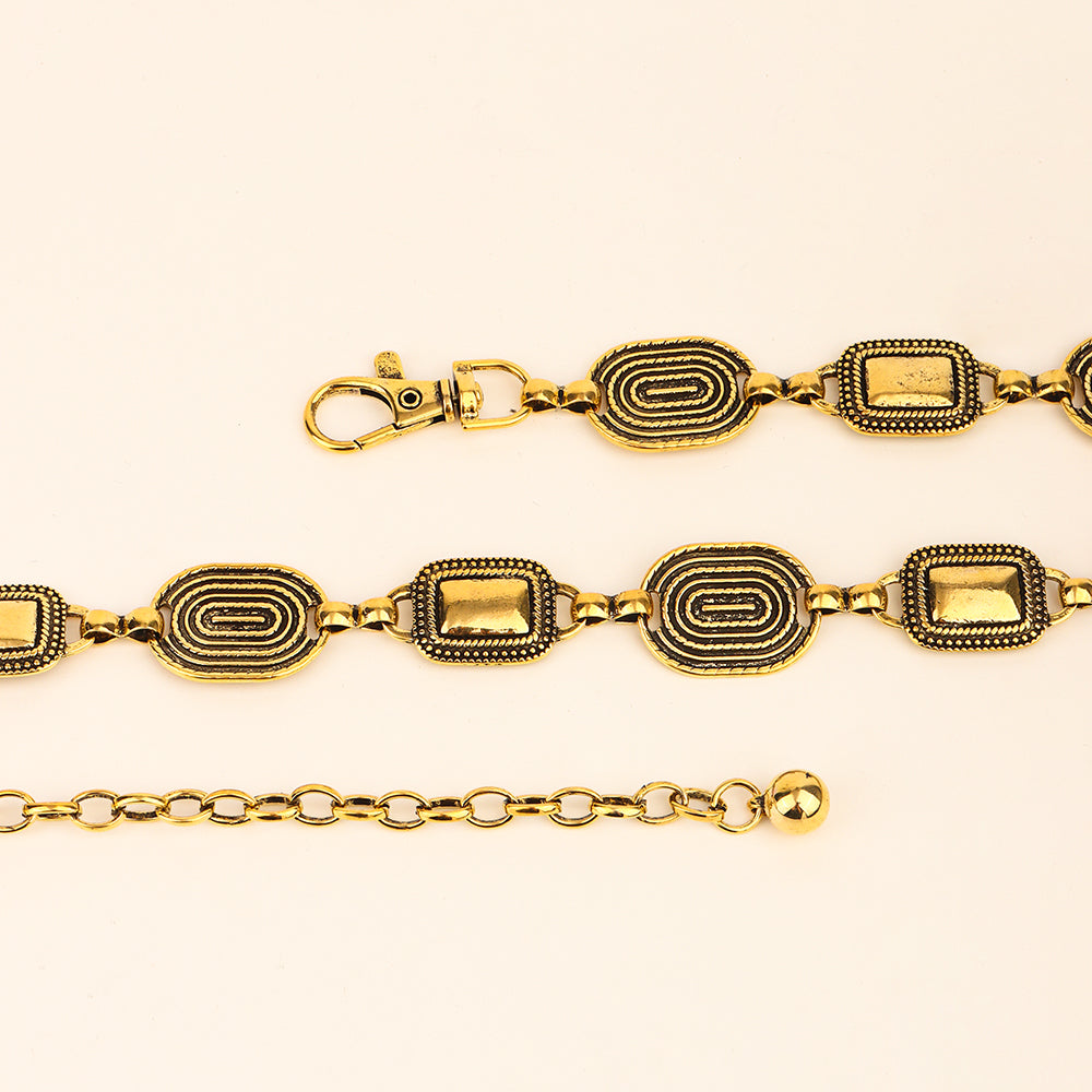 This European and American Cross Border Waist Chain is perfect for adding an elegant, boho edge to any outfit. Crafted with a thin metal chain, it is the perfect versatile belt for stylishly making a statement.