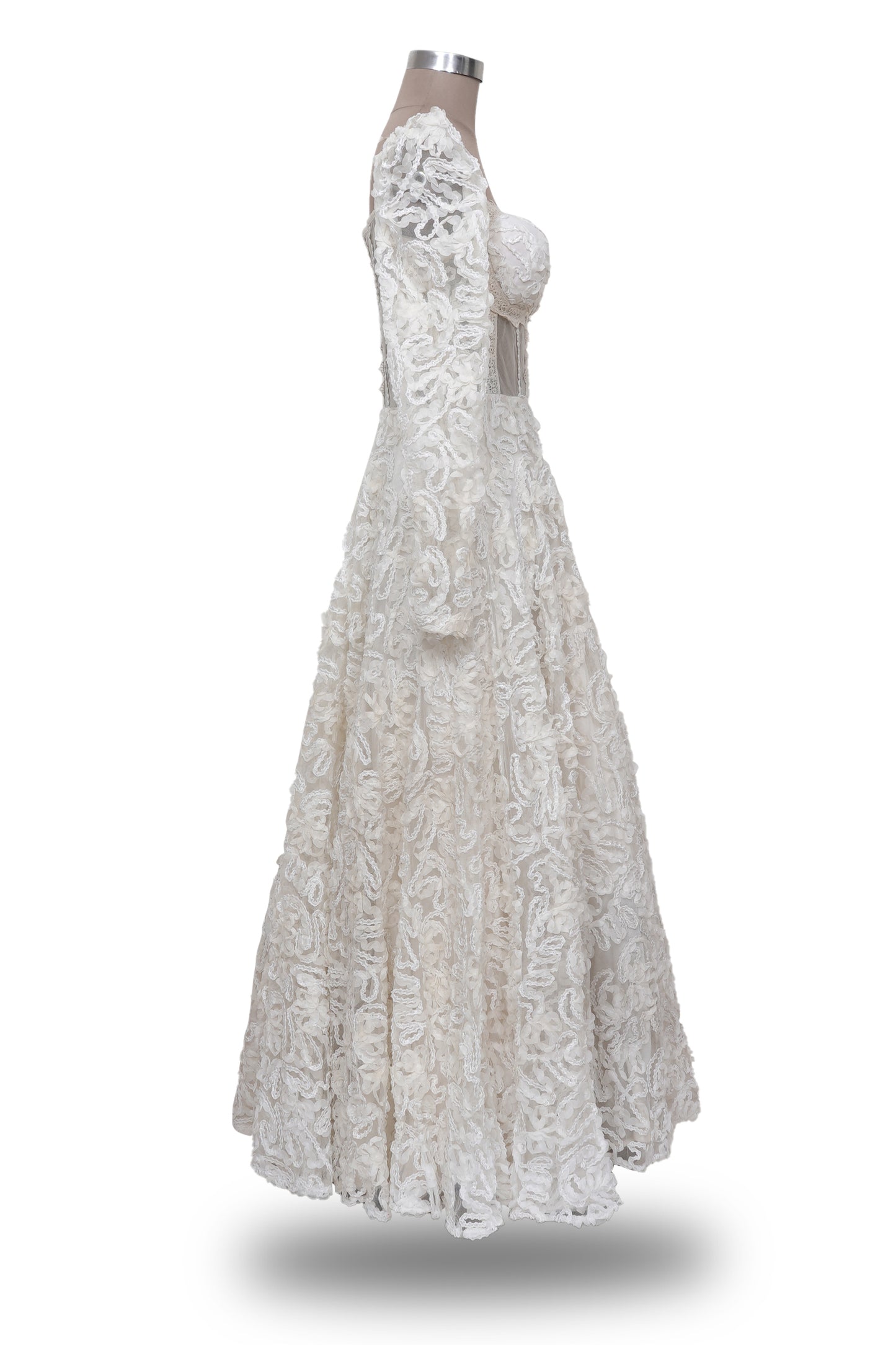 "The Enchanting Elysian Lace Dress: A Breatheenmoda Masterpiece"