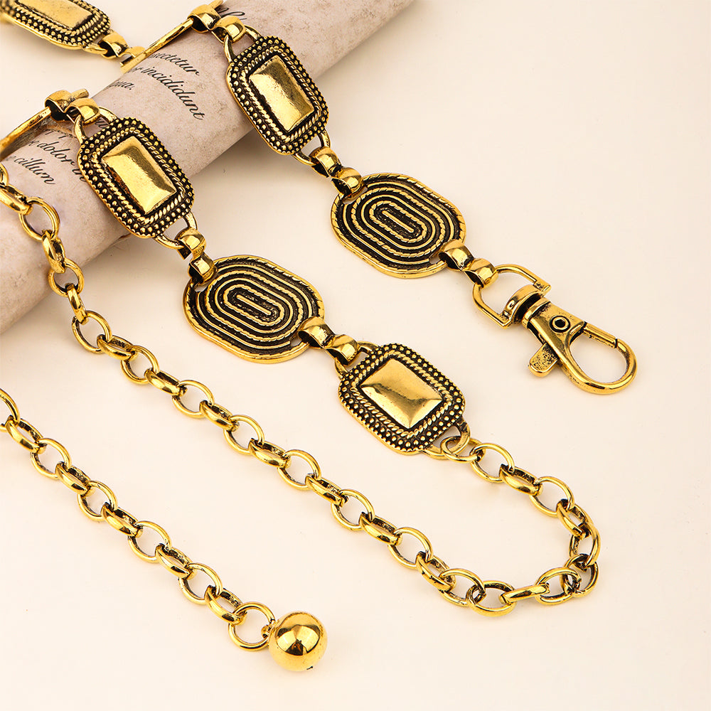 This European and American Cross Border Waist Chain is perfect for adding an elegant, boho edge to any outfit. Crafted with a thin metal chain, it is the perfect versatile belt for stylishly making a statement.