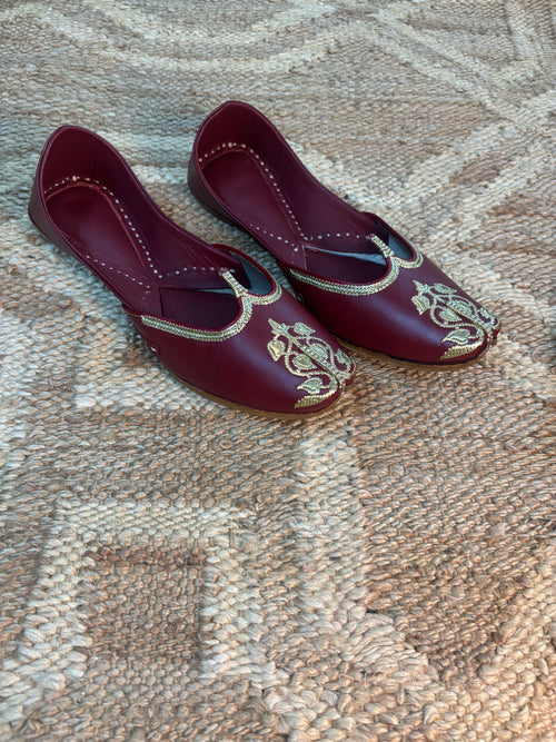 Crimson Royal Women’s Jutti