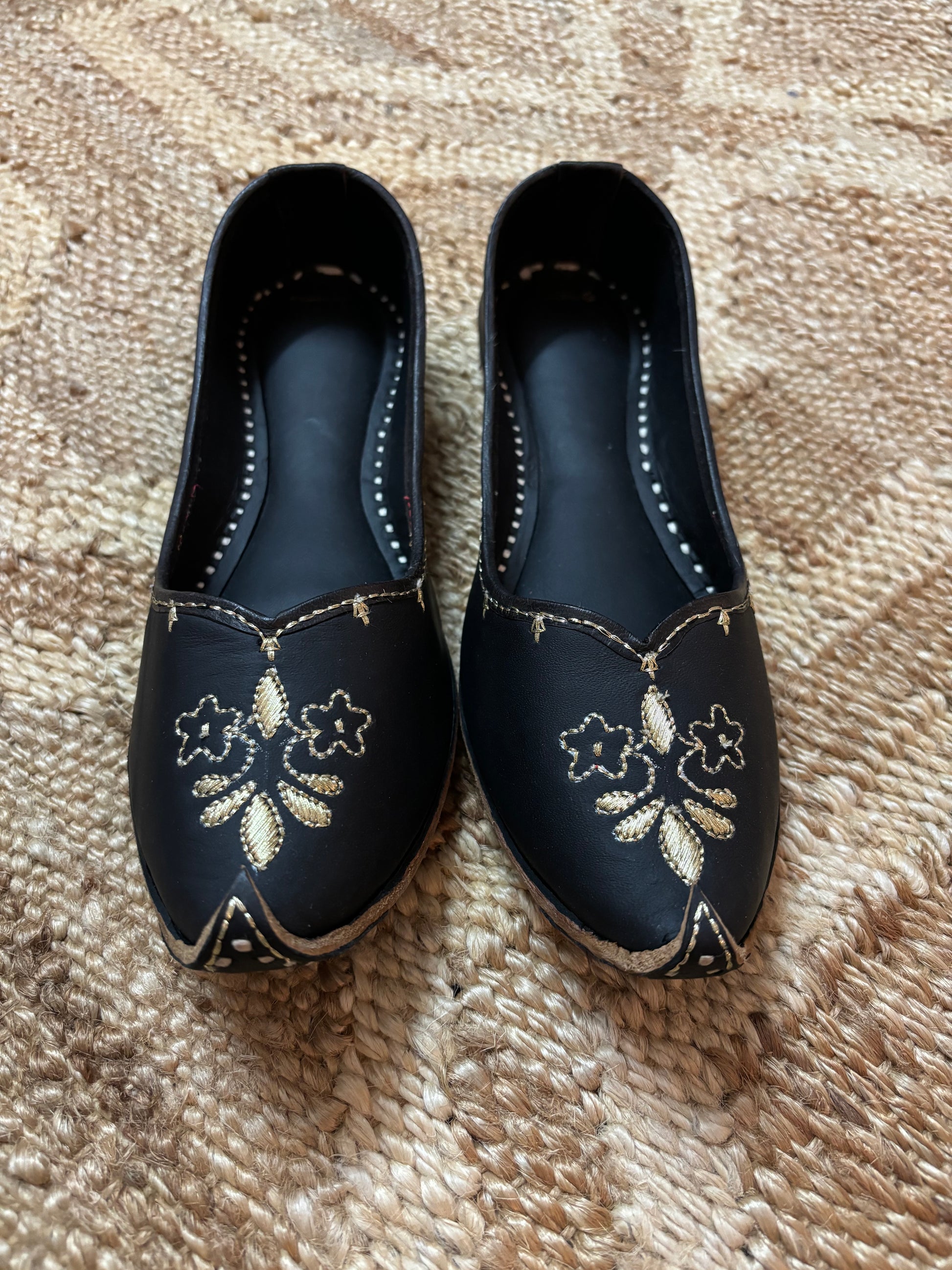 Jackie Women's Jutti