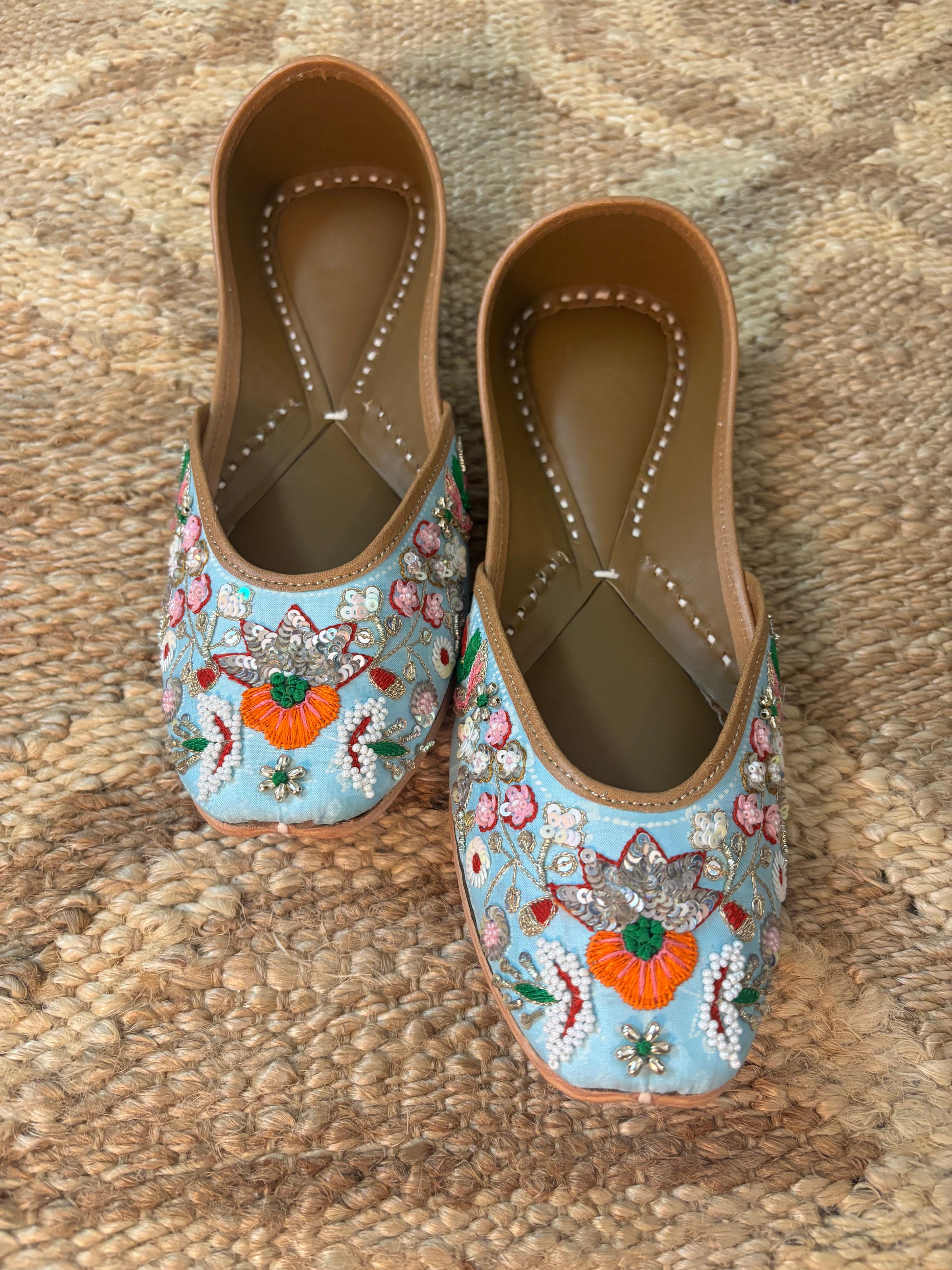 ✨ Blue Blossom – Handcrafted Embroidered  Jutti ✨