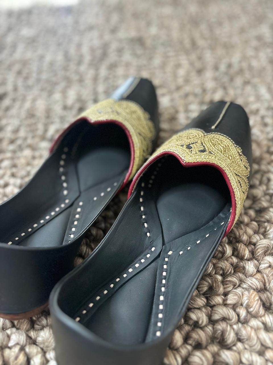 Noir Royale Punjabi Men's Jutti