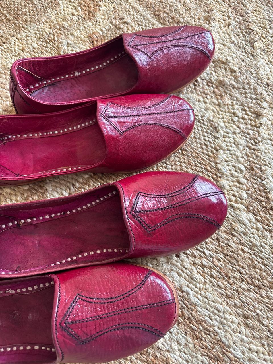 Rouge Classic Punjabi Jutti